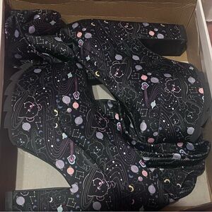 YRU Black Cosmic Platform Shoes